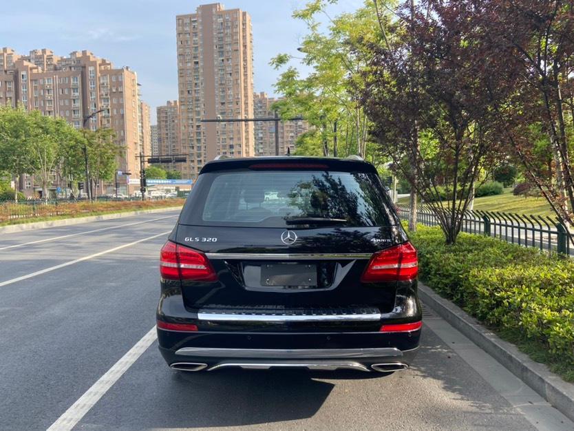 杭州2019年3月奔驰奔驰gls2018款改款gls3204matic黑色手自一体