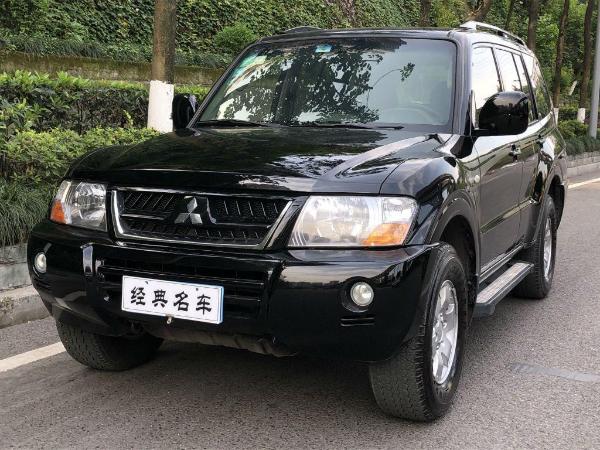 【重庆】2011年1月 三菱 帕杰罗 v73 3.0gls 黑色 手动挡