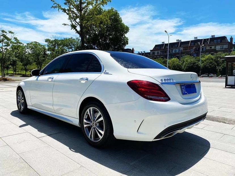 c 200l多少钱 Clo8xF80_g6AVuR5AAFfxCeiHmw451_small_800_600.jpg