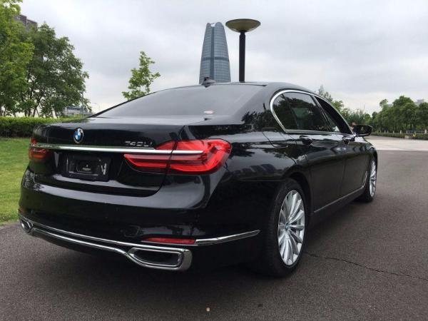 宁波2017年8月宝马宝马7系2017款740li30t领先型黑色自动档