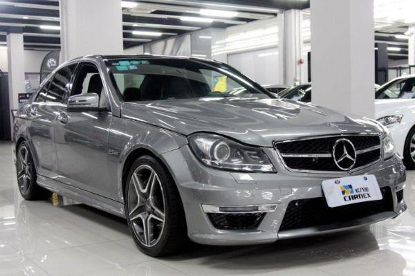 【上海】2009年12月 奔驰 c级 amg c63 amg 6.2动感型 灰色 手自一体