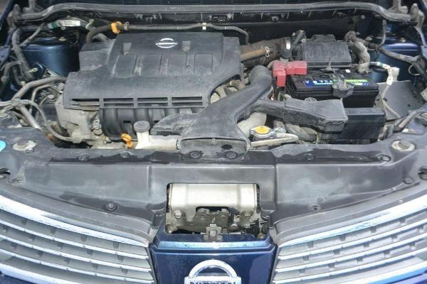 【郑州】2007年1月 日产 颐达 2006款 je 1.6l 蓝色 自动档