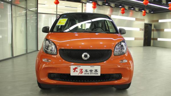【东营】2017年5月 smart fortwo coupe 1.0 灵动版 橙色 自动档