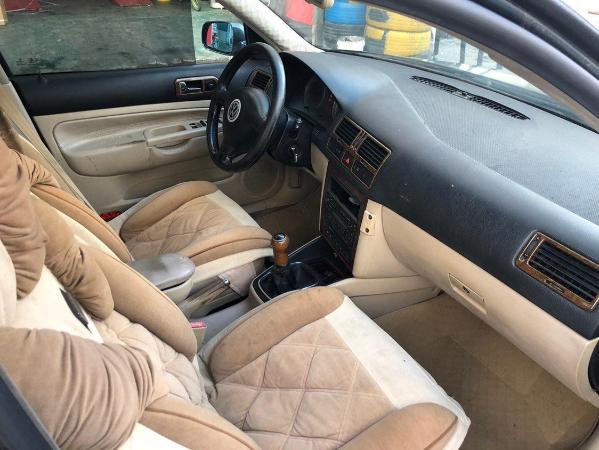 2002年6月大众 宝来 1.8t 手动档 豪华型
