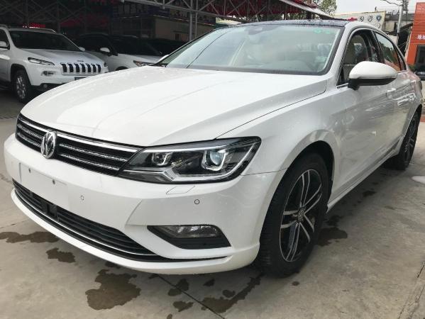 【柳州】2017年12月 大众 凌渡 2018款 280tsi dsg豪华版 白色 自动档