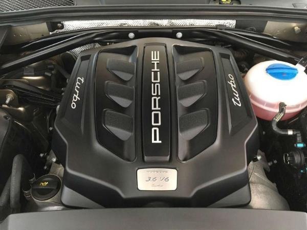 【台州】2015年6月 保时捷 macan turbo 3.6t 香槟色 自动档