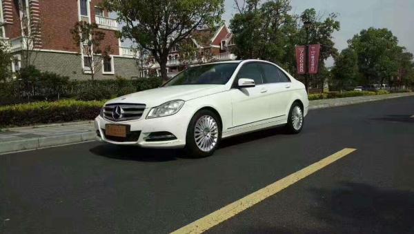 奔驰c260图片