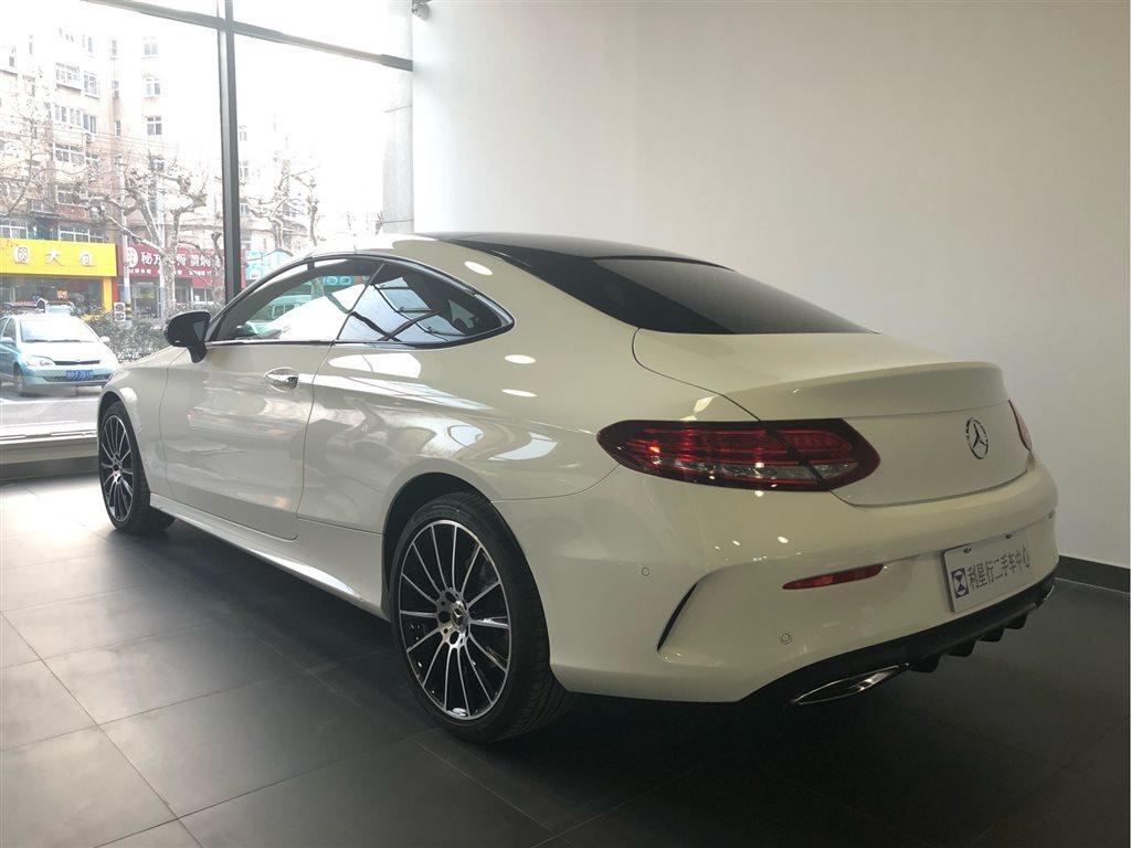 【青岛】2018年6月 奔驰c级 2018款 c 200 4matic 轿跑车 自动档