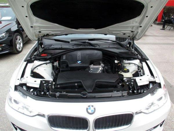 宝马 宝马3系 335li 3.0t 风尚设计套装
