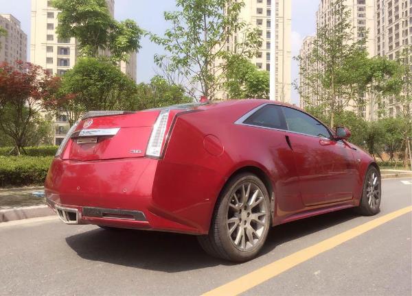 【温州】2011年7月 凯迪拉克 cts coupe 3.6 红色 手自一体