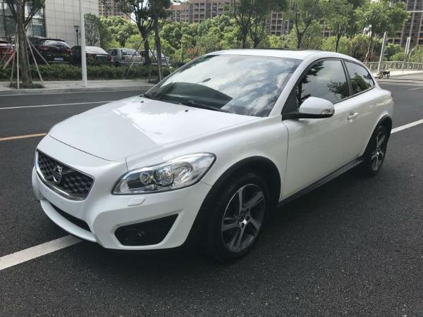 沃尔沃c302.0l图片