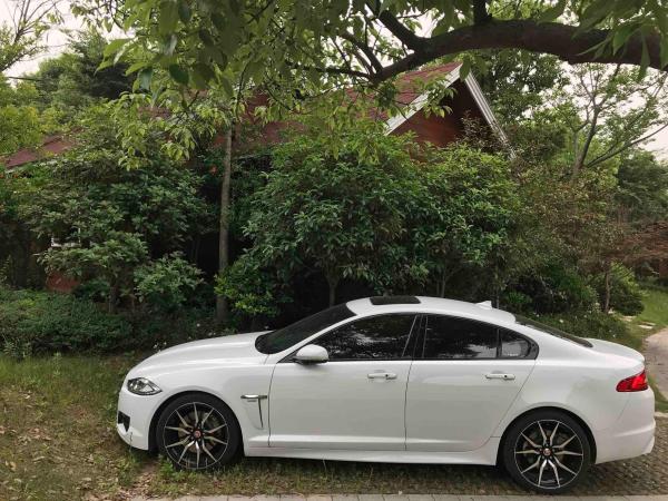 【南京】2016年1月 捷豹xf r-sport 3.0t 80周年典藏版 白色 自动档