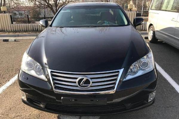 雷克萨斯lexus400,雷克萨斯lexus300e 黑色 车辆配置 车辆描述 雷克萨斯es240,外观大气时尚,是lexus品牌