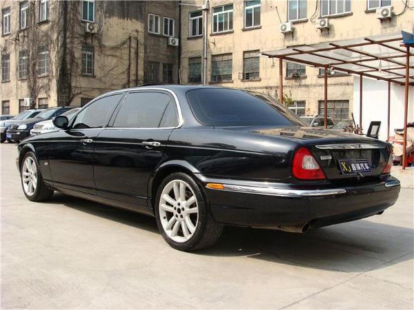 【上海】2007年4月 捷豹 xj 6l 3.0 皇家加长版 黑色 自动档