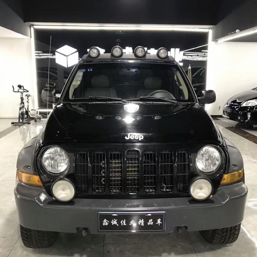 【天津】2005年11月 jeep 自由人 2004款 3.7l 自动档