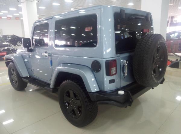 【临沂】2012年6月 jeep 牧马人 3.6 两门 sahara 自动档