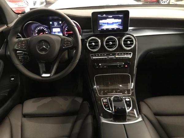 glc260内饰图片,新款c260奔驰图片 【台州】2018年5月 奔驰glc级 glc260 2.0t 4matic 动感型 手自一体