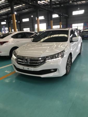 【蚌埠】2015年2月 本田 雅阁 2015款 2.0l cvt ex豪华版 白色 自动档