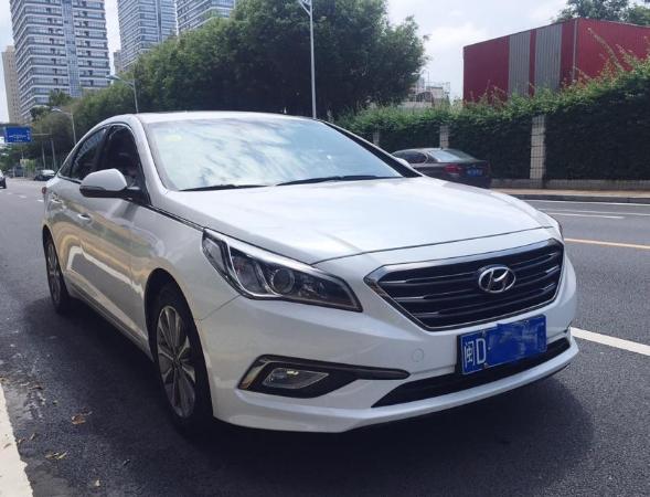 【厦门】2015年7月 现代 索纳塔 2.0l gls 智能型 手自一体