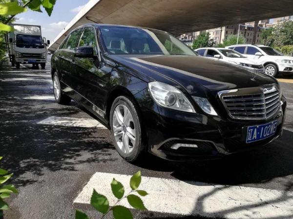 【沈阳】2010年8月 奔驰e级 e260l cgi 1.8t 优雅型 手自一体
