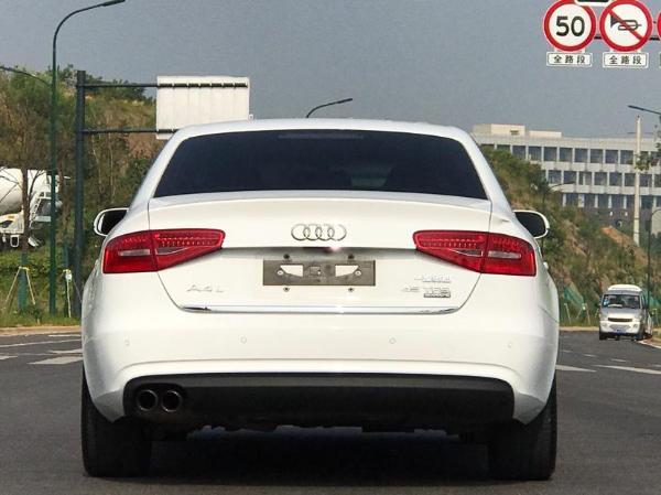 奥迪a445tfsi,奥迪A545tfsi 【长沙】2015年7月 奥迪 奥迪a4l a4l 45tfsi 个性运动型 自动档