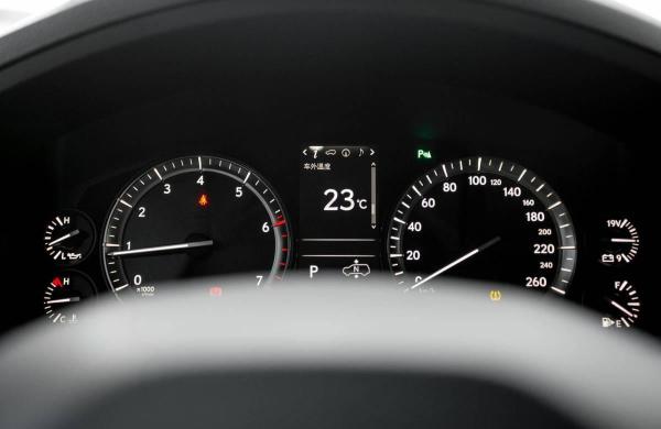 【北京】2016年2月 雷克萨斯 lx lx570 动感豪华版 四驱 手自一体