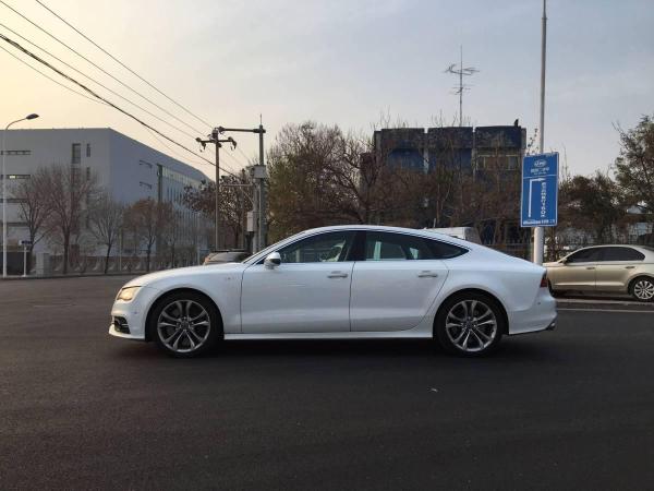 奥迪 奥迪s7 s7 sportback 4.0t fsi quattro图片