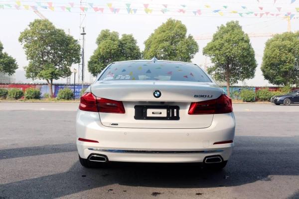 2018年6月宝马 宝马5系 530li 2.0t xdrive豪华套装