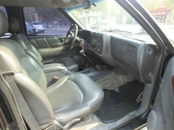 【唐山】2001年9月 雪佛兰 开拓者 2.4 两驱标准型 绿色 自动档