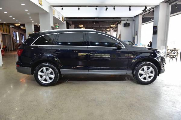 【南京】2015年11月 奥迪 奥迪q7 2015款 q7 35tfsi quattro 进取型