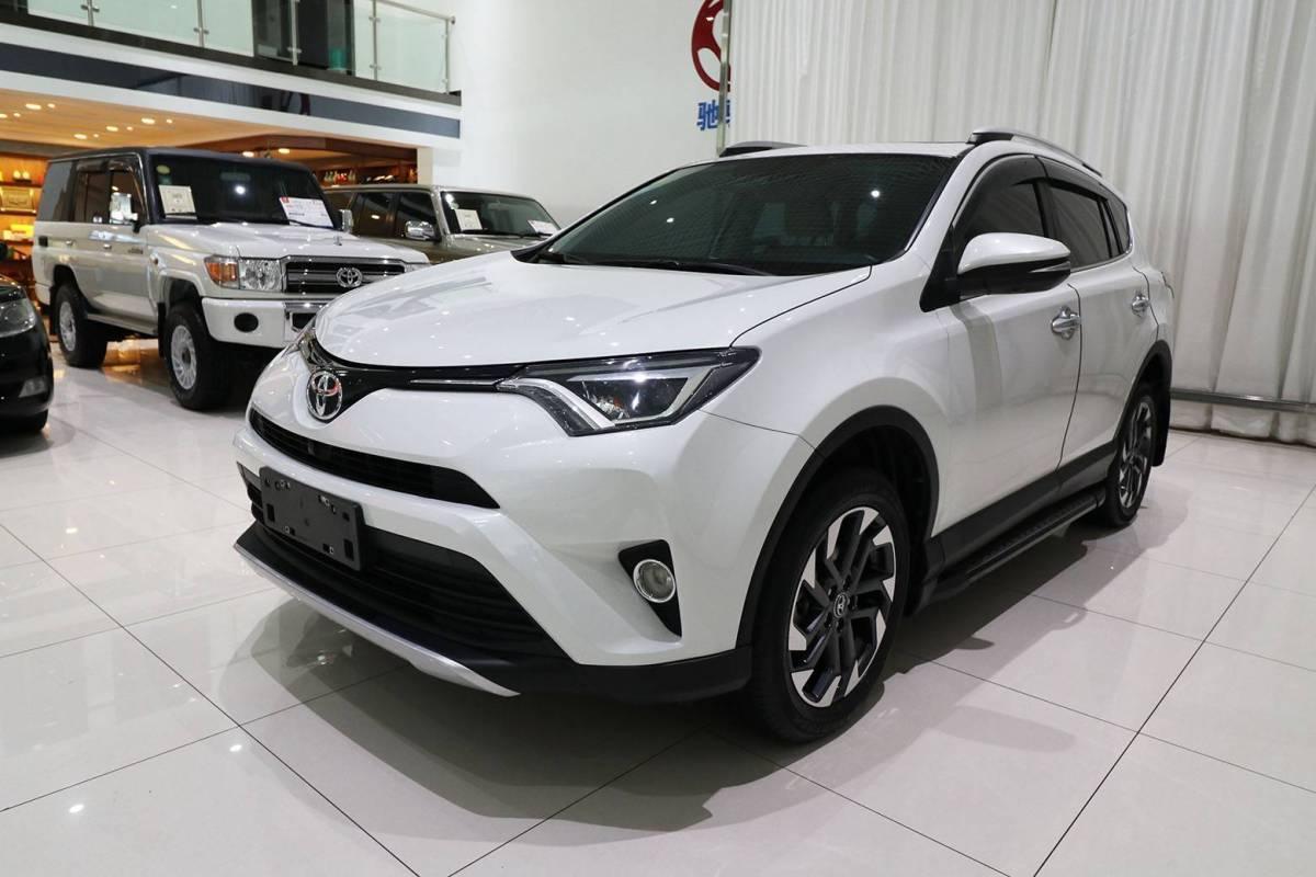 2017年7月丰田 rav4 2016款 荣放 2.5l尊贵版