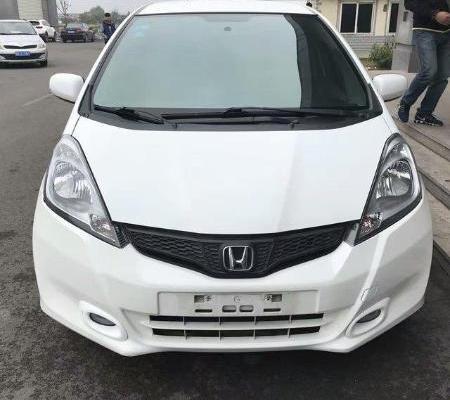 本田飞度舒适版经典配套图片 30040 600x400