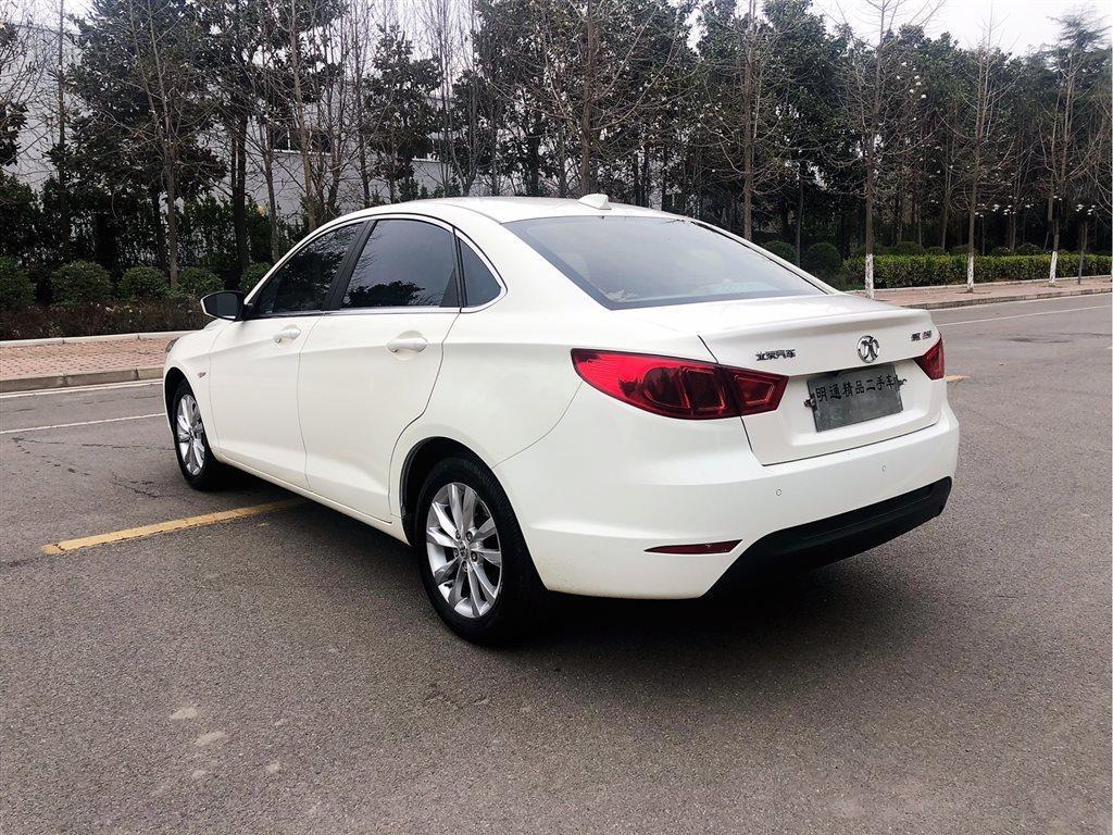 【许昌】2015年3月 绅宝d50 2014款 1.5l 手动舒适版 手动挡
