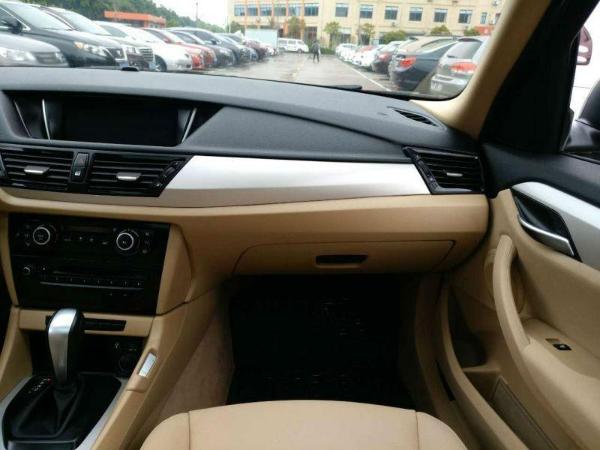 宝马x12.0t 图片