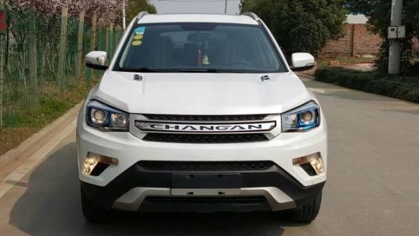 长安suv cs75高清图片