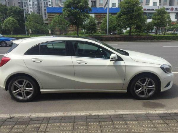 【宁波】2014年10月 奔驰 a级 a200 1.6t 白色 手自一体