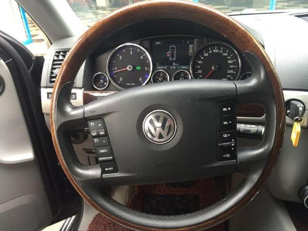 大众 途锐 3.0t v6柴油豪华型