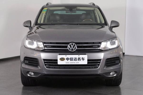 【青岛】2013年6月 大众 途锐 3.0 tsi v6高配型 灰色 自动档