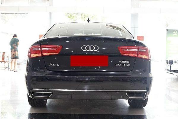 【宁波】2015年9月 奥迪a6l 2.5 黑色 手自一体