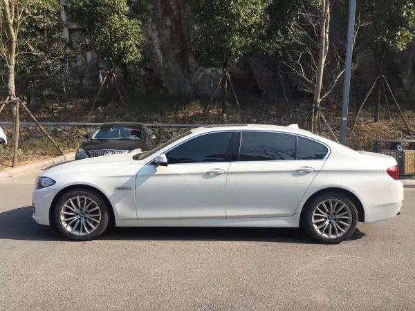 宝马 宝马5系 525li 2.0t 豪华设计套装