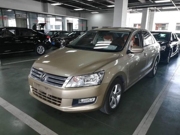 【上海】2013年5月 大众 桑塔纳 新1.6l at舒适版 黄色 手自一体
