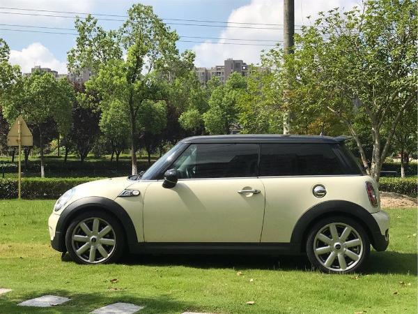 【上海】2010年8月 mini mini cooper s 1.6t 50 camden 自动档