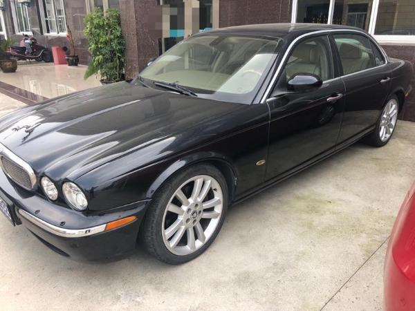 【南通】2009年12月 捷豹xj 6l 3.0 皇家加长版 手自一体