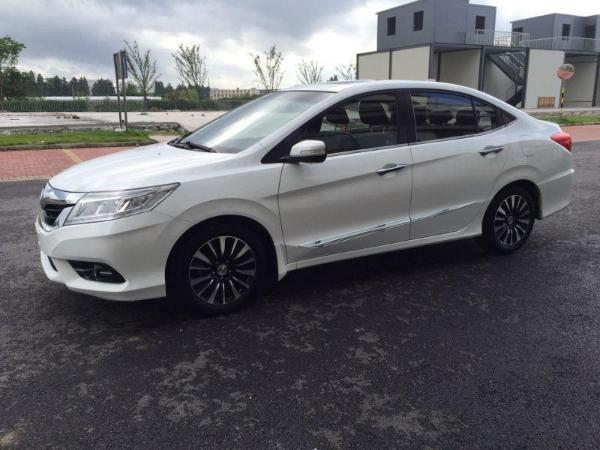 2015年10月本田 凌派 1.8l at舒适版