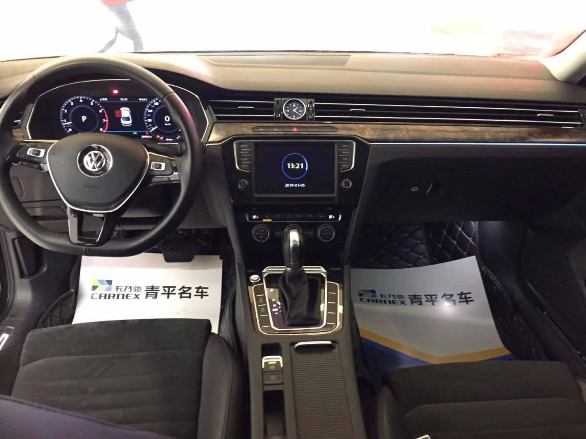 【青岛】2017年8月 大众 迈腾 380tsi dsg尊贵型 自动档