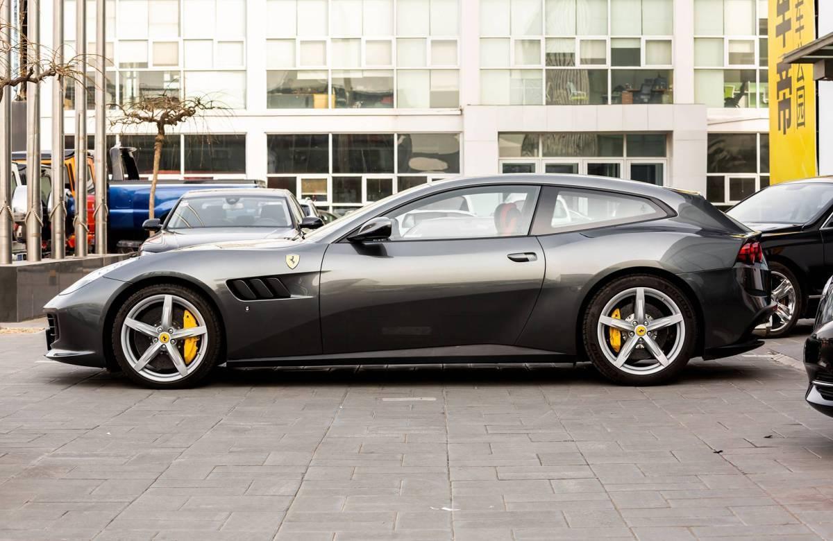 【北京】2019年1月 法拉利 gtc4lusso 2017款 3.9t 自动档