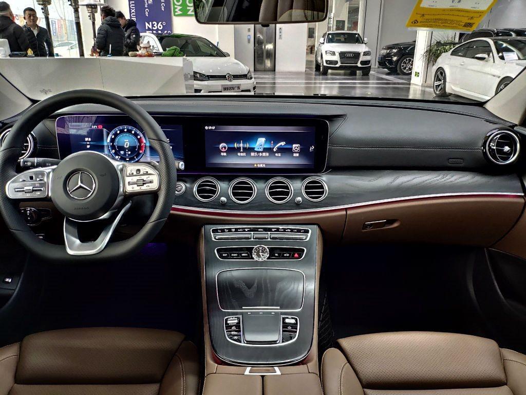 【济南】2019年2月 奔驰e级 2019款 e200l 2.0t 自动档