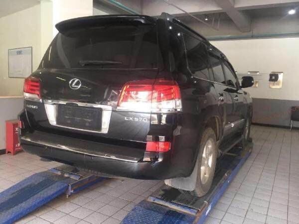 【昆明】2012年9月 雷克萨斯 lx lx570 5.7 黑色 手自一体