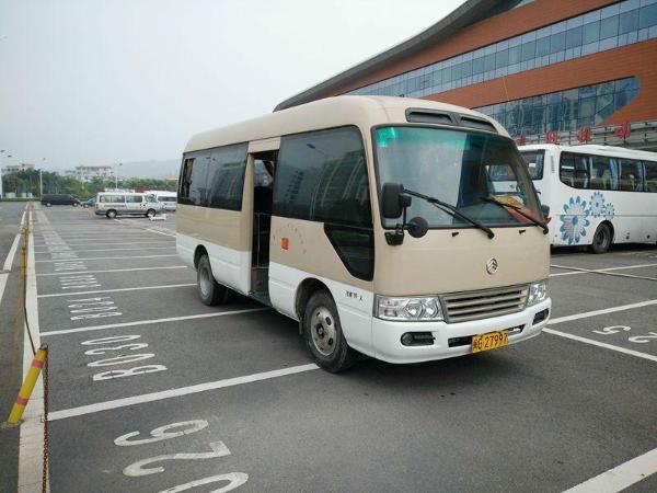 【福州】2012年5月 厦门金旅 考斯特 黄色 手动挡